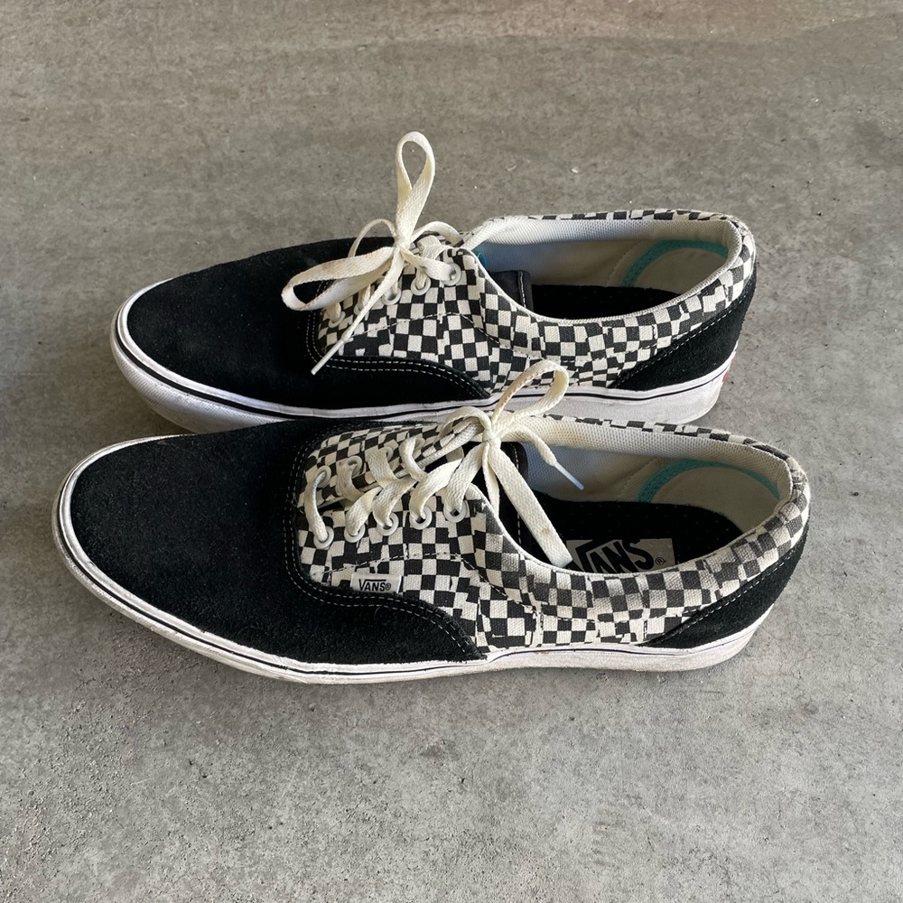 Vans Comfycush Era (Tear Check) Racing Black/ True White 12
